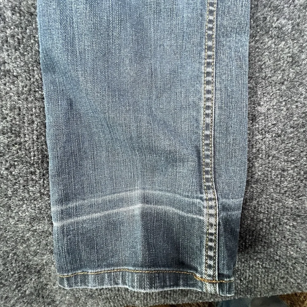 Levi's 506 Low Rise Slim Straight Jeans‎ 31x32 Light Wash Distressed Denim READ